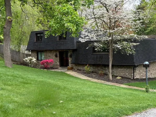 70 Maple Dr, Wexford, PA 15090