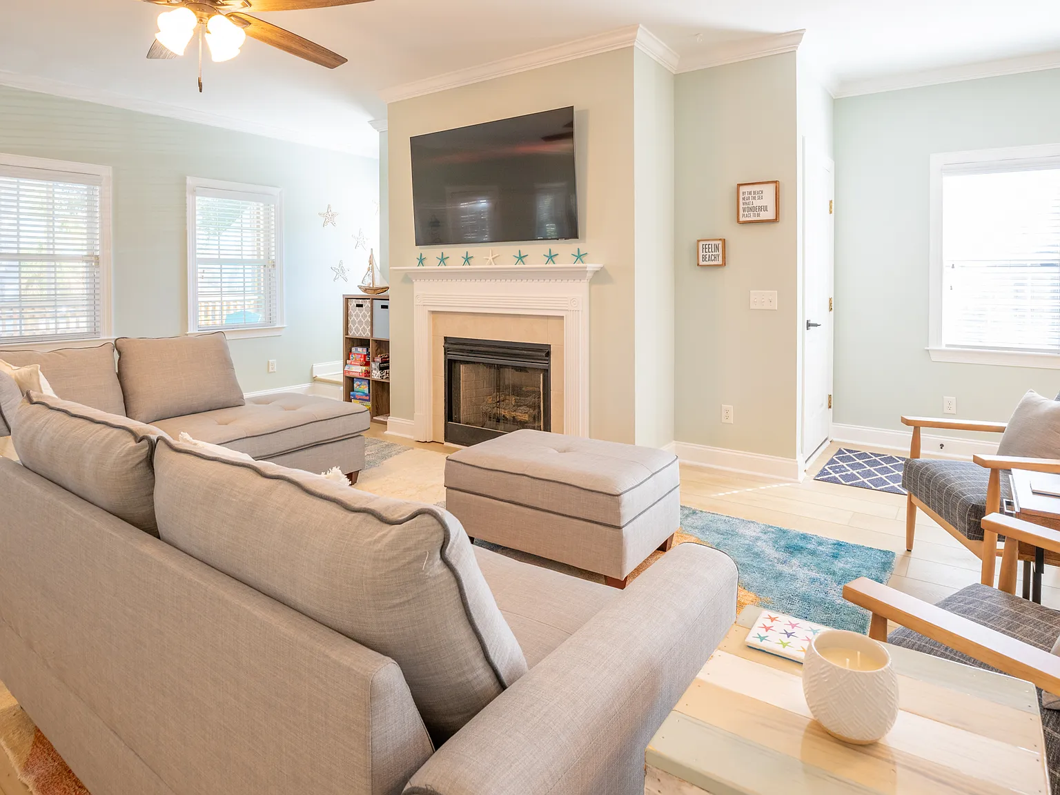 4 bed, 2700 sqft, $3,299 — Photo 4
