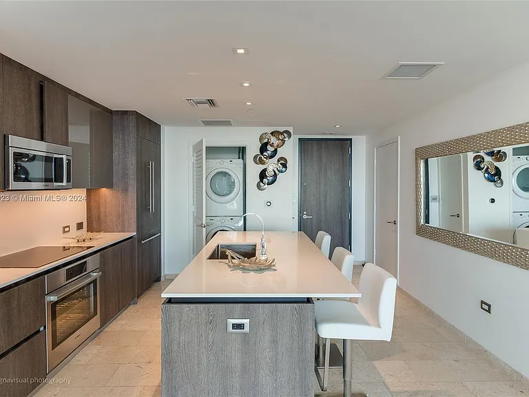 68 SE 6th St #3306 — Photo 9