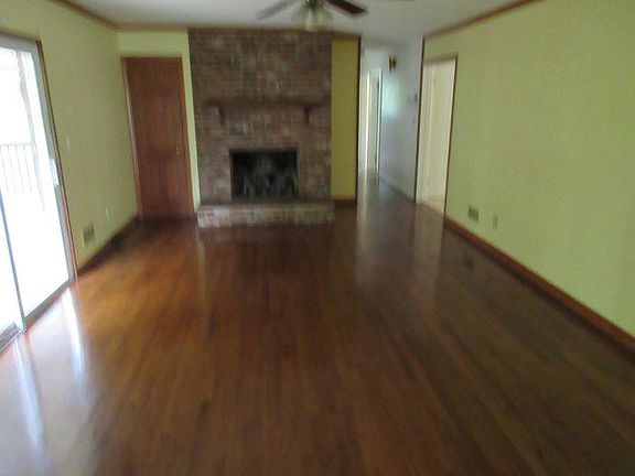 5th image of 109 Mulberry Ct