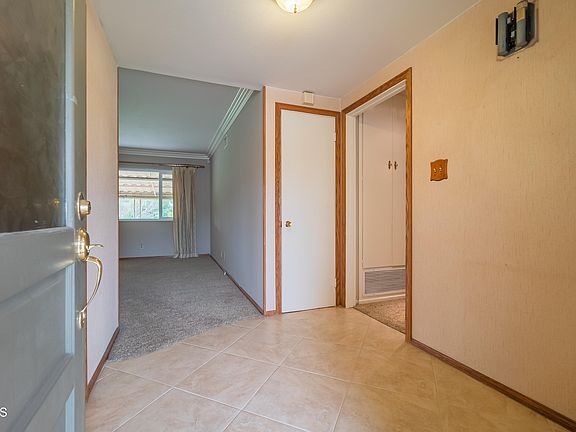5th image of 1517 N Amber Ct