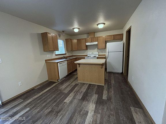 5th image of 104 E Home Ave #A