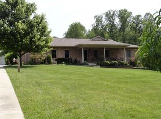 152 Taylor Town Rd, Johnson City, TN 37601