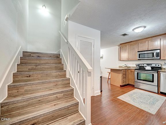 3rd image of 624 W Caladium Cir #B