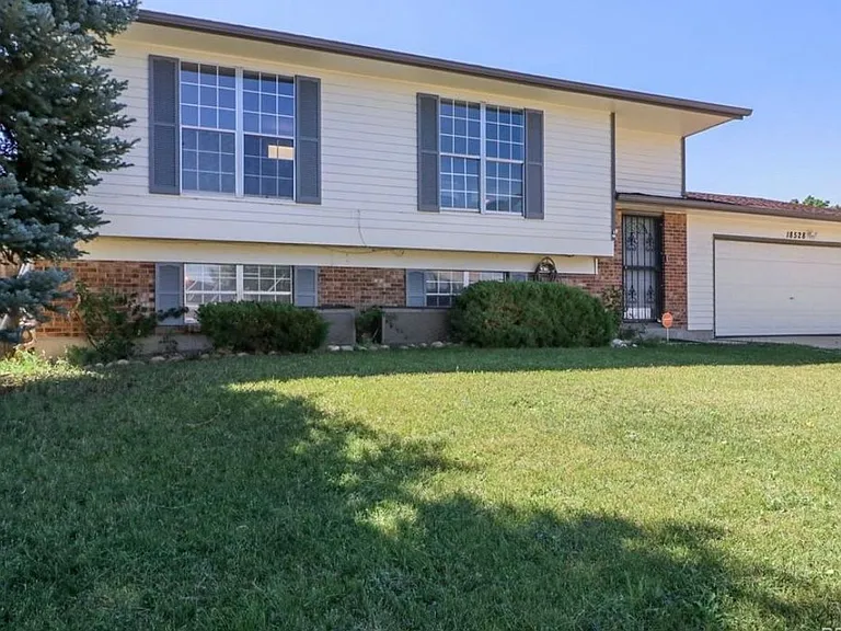 18528 E Kansas Pl — Photo 23