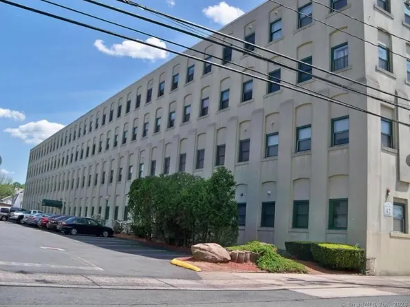 334 Judd Square #334, Wallingford, CT 06492
