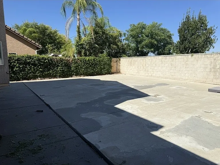 10856 N Bunkerhill Dr — Photo 21