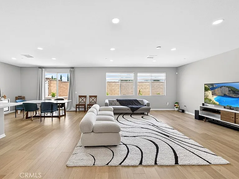9521 Venetian Way — Photo 39