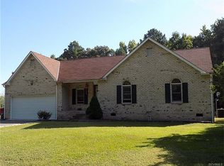 5405 Cherokee Dr, Petersburg, VA 23803