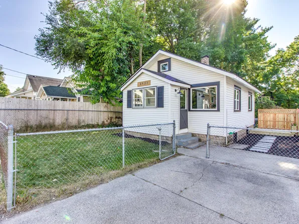 2931 Botsford Pl NE, Grand Rapids, MI 49505