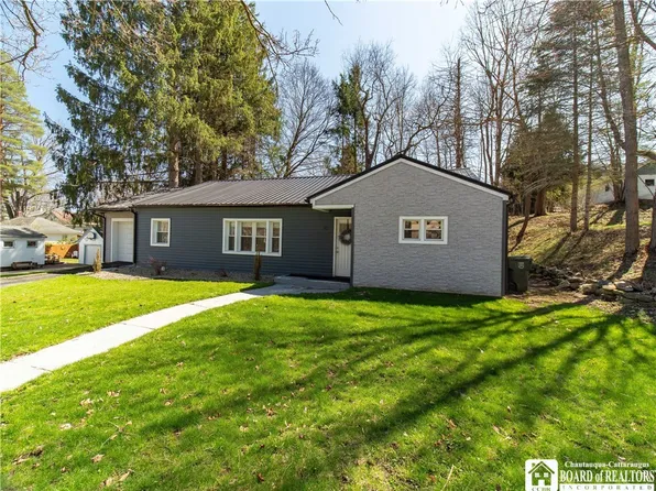 42 Campbell Ave, Jamestown, NY 14701