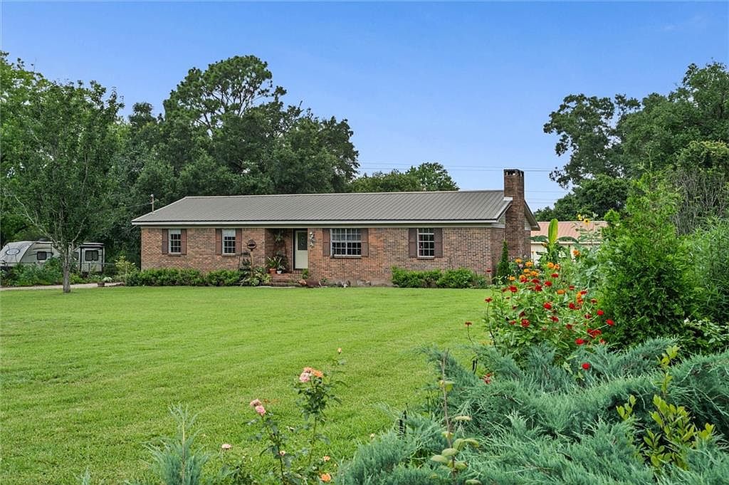 5482 Leytham Rd, Theodore, AL 36582 | MLS #7794872 | Zillow