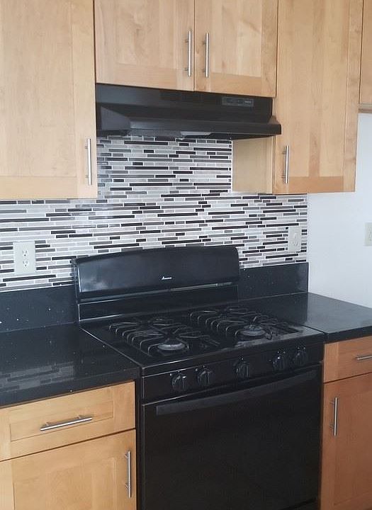 1st image of 902 N Neptune Ave APT 3