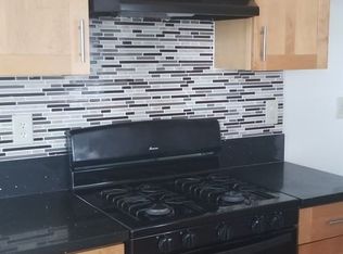 902 N Neptune Ave APT 3, Wilmington, CA 90744