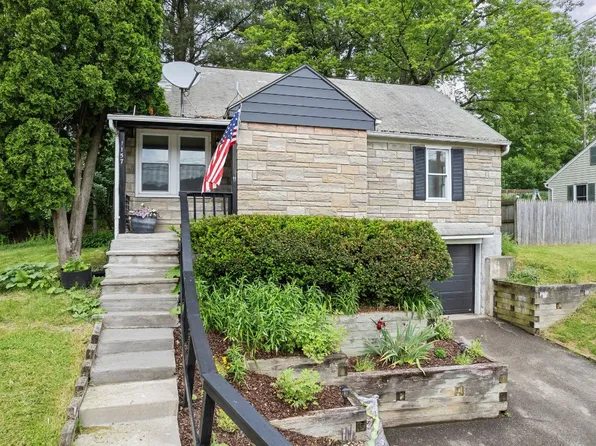 1157 Glenwood Rd, Vestal, NY 13850