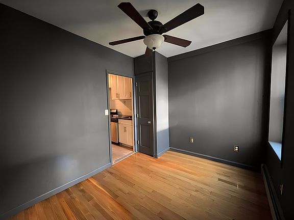 3rd image of 109 Madison St APT 20