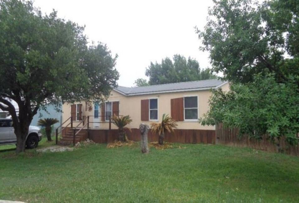 12140 Edelweiss Dr, La Coste, TX 78039 Zillow