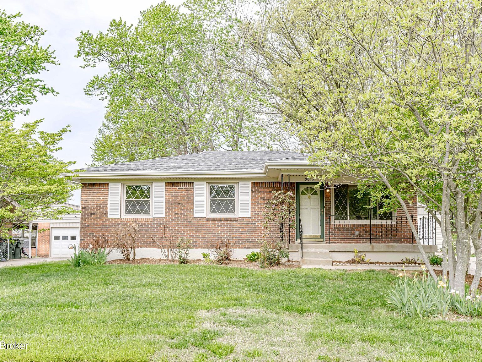 2912 Gleeson Ln, Jeffersontown, KY 40299 Zillow