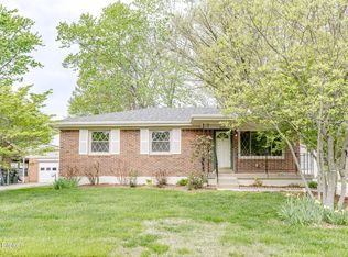 2912 Gleeson Ln, Jeffersontown, KY 40299