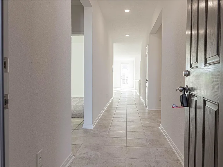 2114 Damasi Ln — Photo 4