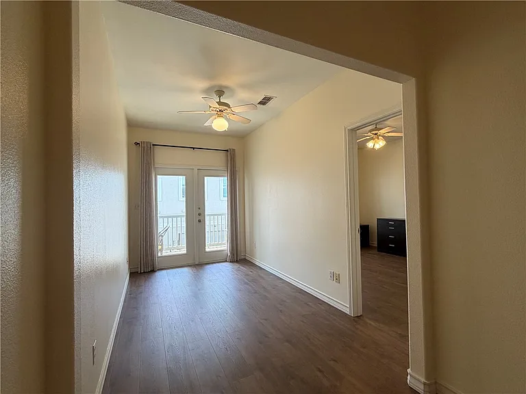 14901 Windward Dr — Photo 22