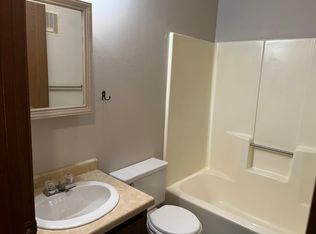 1438 Maricopa Dr APT J, Oshkosh, WI 54904