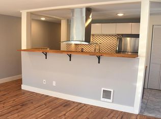 2863 Thorndyke Ave W APT 202, Seattle, WA 98199