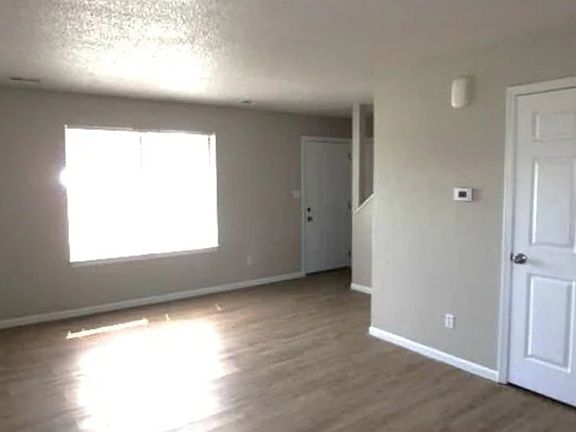 2nd image of 3919 Olympic Ct