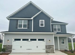 17 Sanford Ln, Godwin, NC 28344