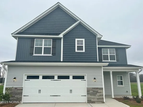 17 Sanford Lane, Dunn, NC 28334