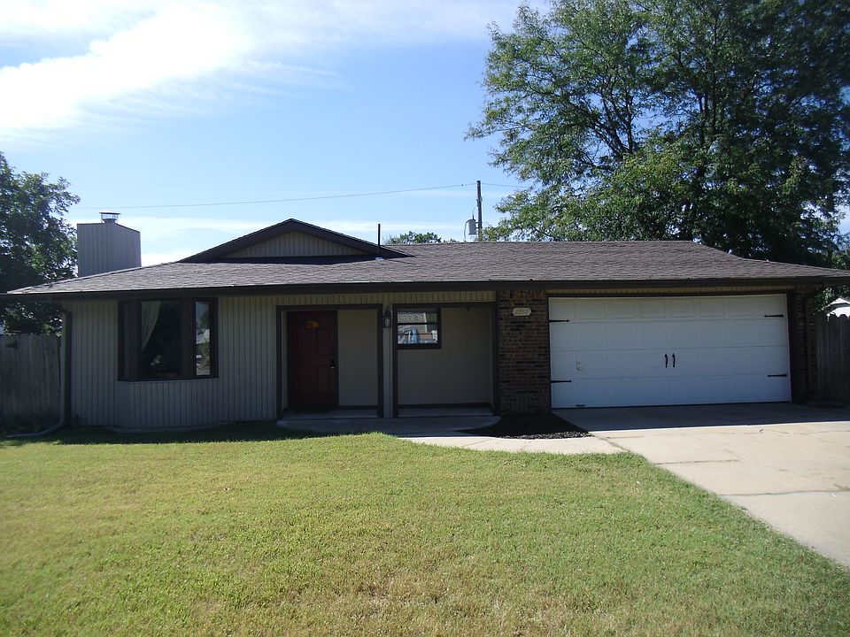 1st image of 2717 W Crawford Ave