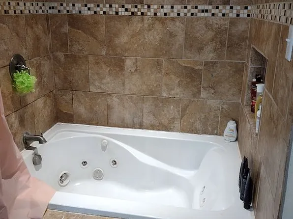 4015 Sage Trail Dr, Paris, TX 75460