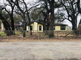 100 Giles Ln, Santo, TX 76472