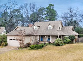 4 Westchester Ct, Little Rock, AR 72223