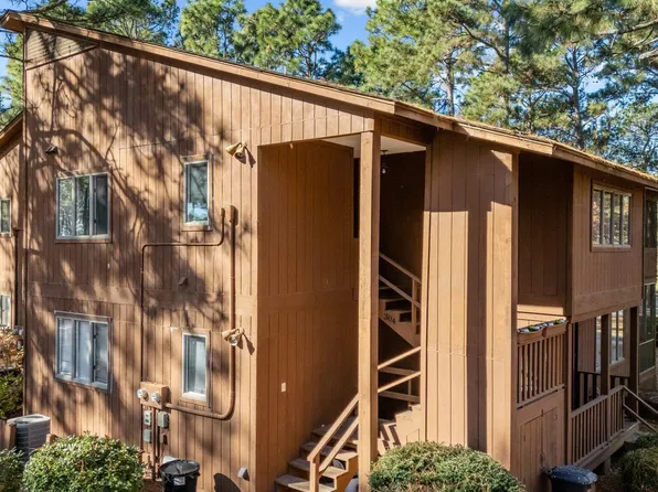 304 Fairway Court, Southern Pines, NC 28387