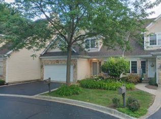 193 Red Top Dr, Libertyville, IL 60048