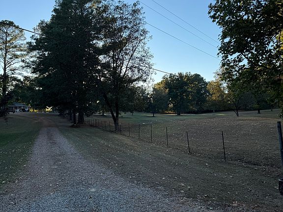 5th image of 2161 Red Dog Rd