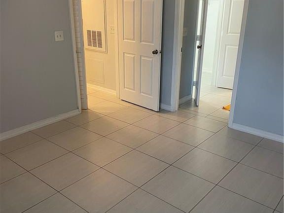 4th image of 23520 Walden Center DR #105