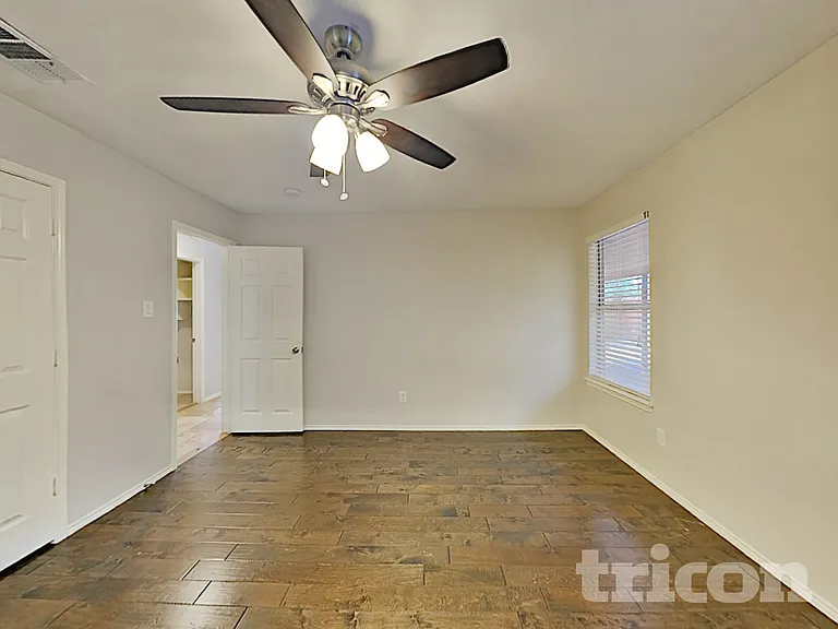 4000 Sapphire Ln — Photo 10