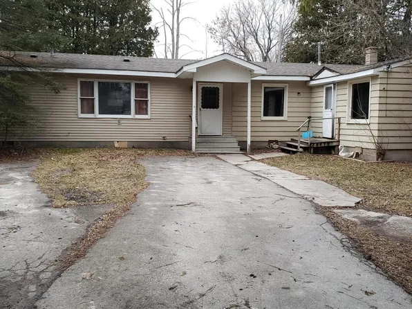 611 Wall Ave, Alpena, MI 49707