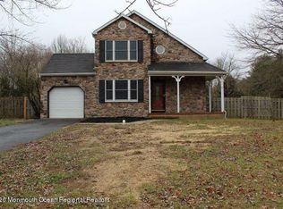 1 Anita Dr, Jackson, NJ