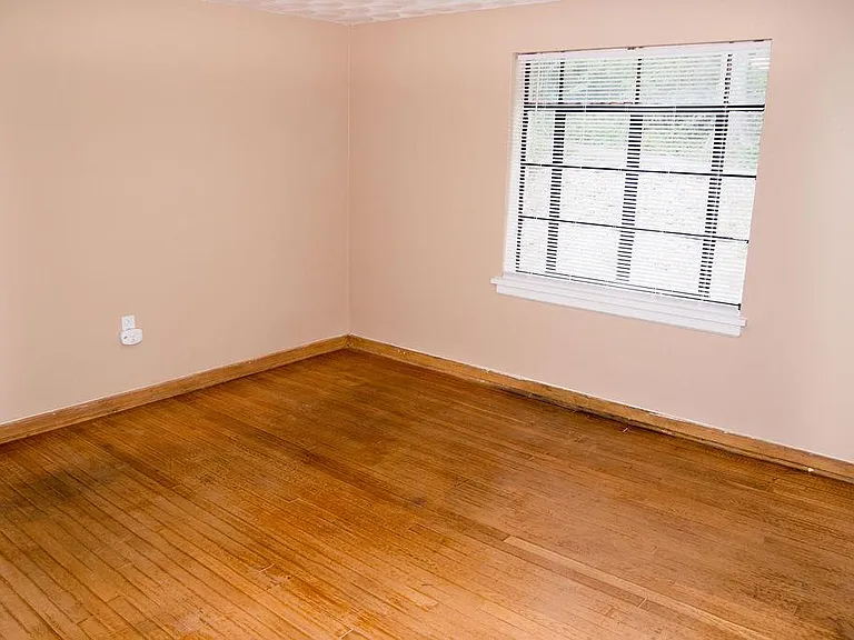 1223 Greenbrier Rd #1/2 — Photo 21