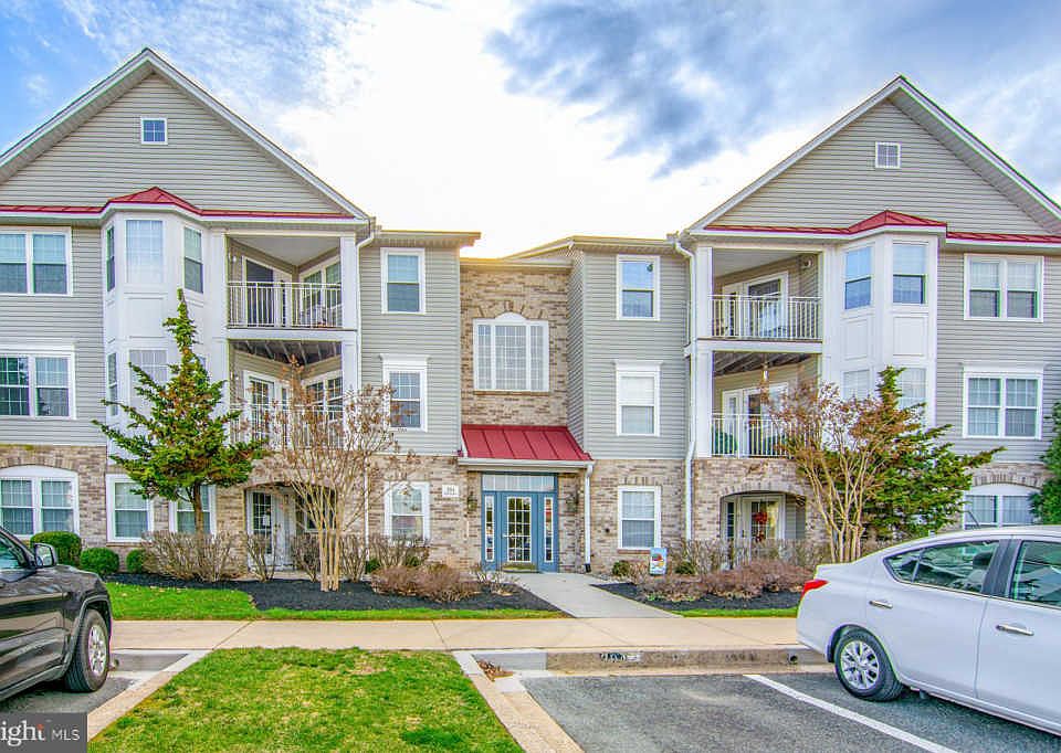 1st image of 204 Kimary Ct Unit 2A
