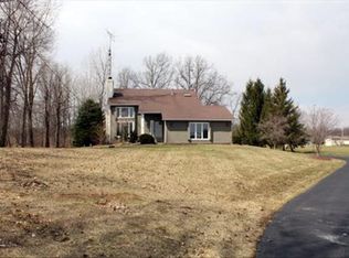 11021 Douglas Rd, Temperance, MI 48182