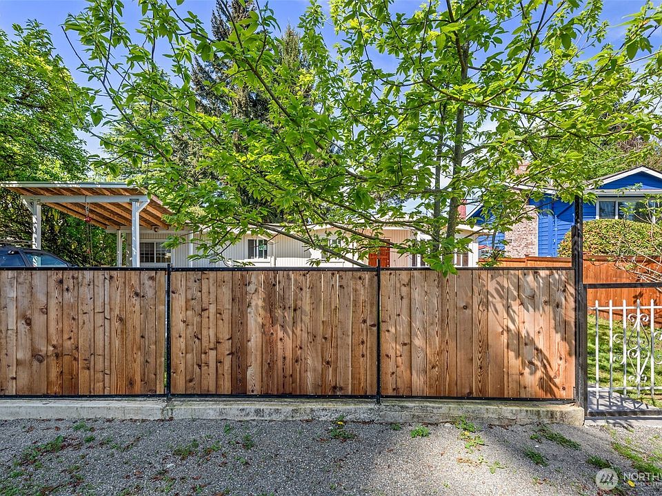 1st image of 13721 37th Avenue NE