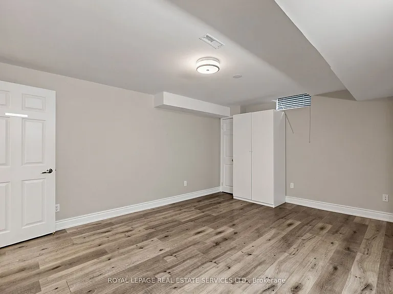 5837 Rainberry Dr — Photo 33