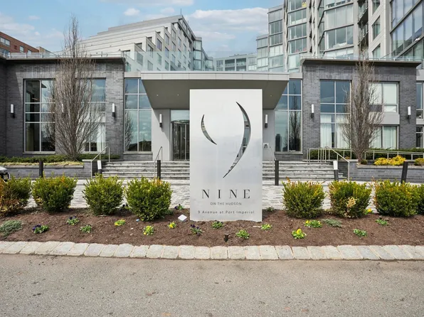 9 Avenue At Port Imperial image 1 of 41