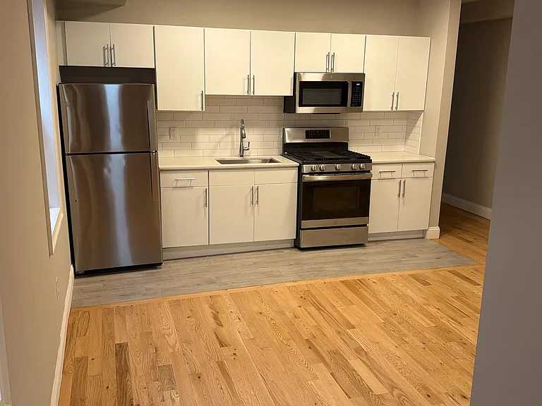 124 Union St #2 — Photo 3