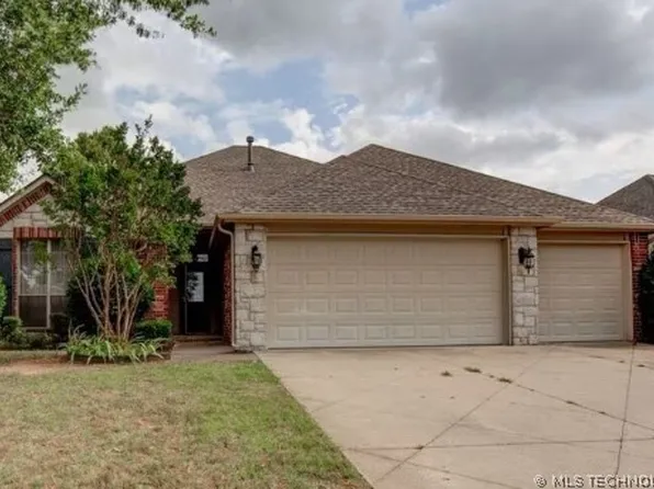 1704 W 120th St S, Jenks, OK 74037