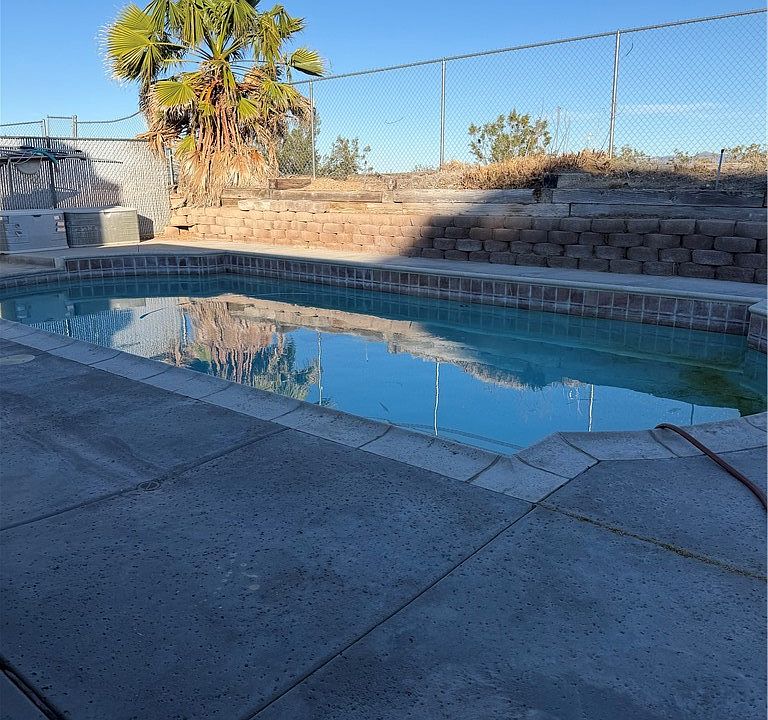 1st image of 1116 Borrego Dr